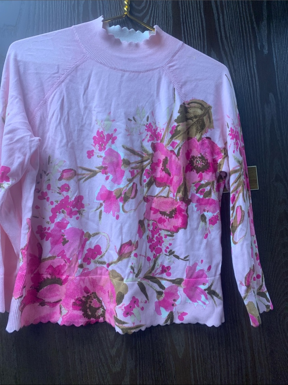 Liteweight sweater